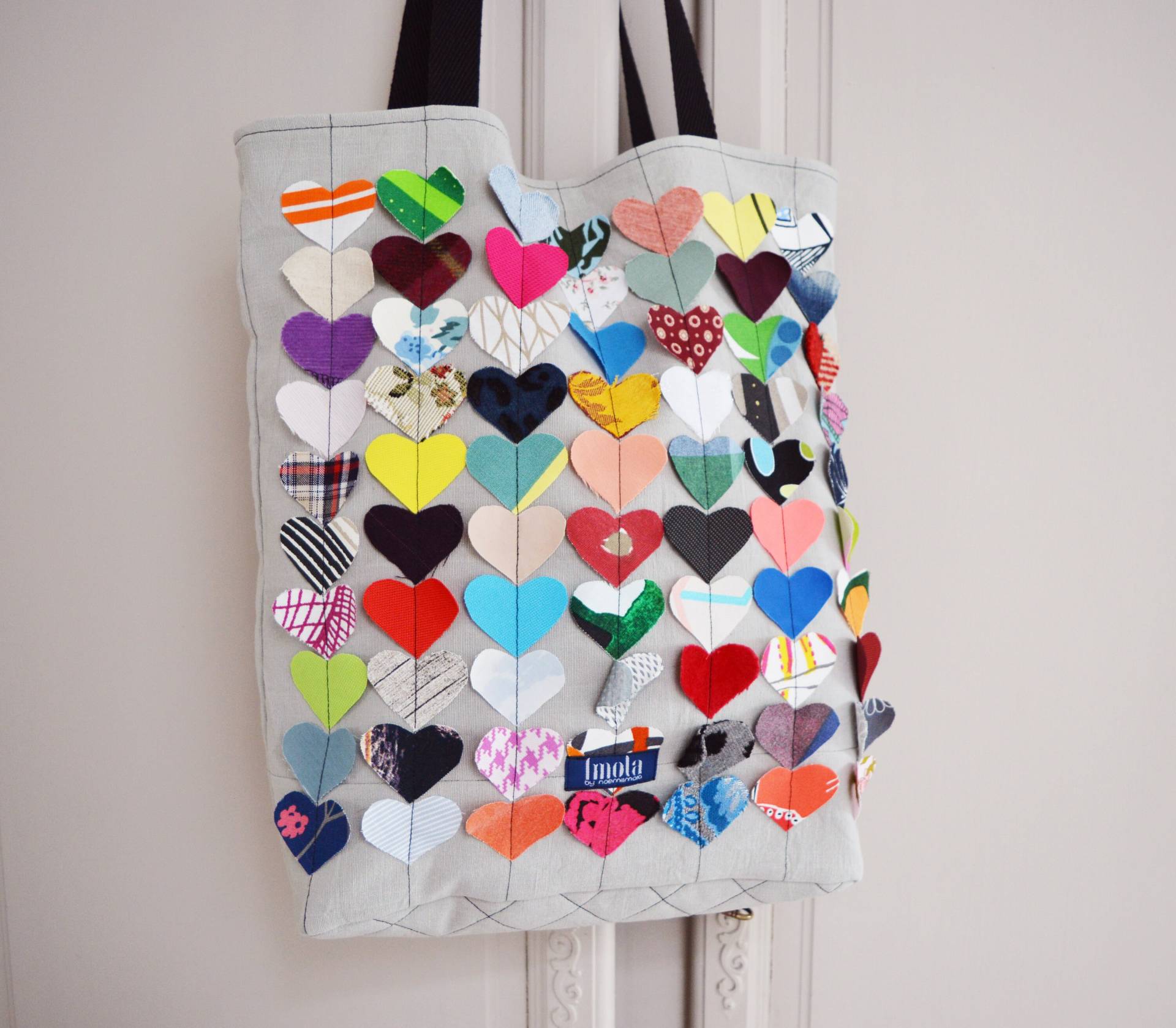 Bunte Bunte Canvas Tasche Shopper Strandtasche Grau Regenbogen Herzen Vegan Tote Bag Glücklich Hippietasche Bunte Bunte Canvas Tasche Shopper Strandtasche Grau Regenbogen Herzen Vegan Tote Bag Glücklich Hippietasche von Boldpeach