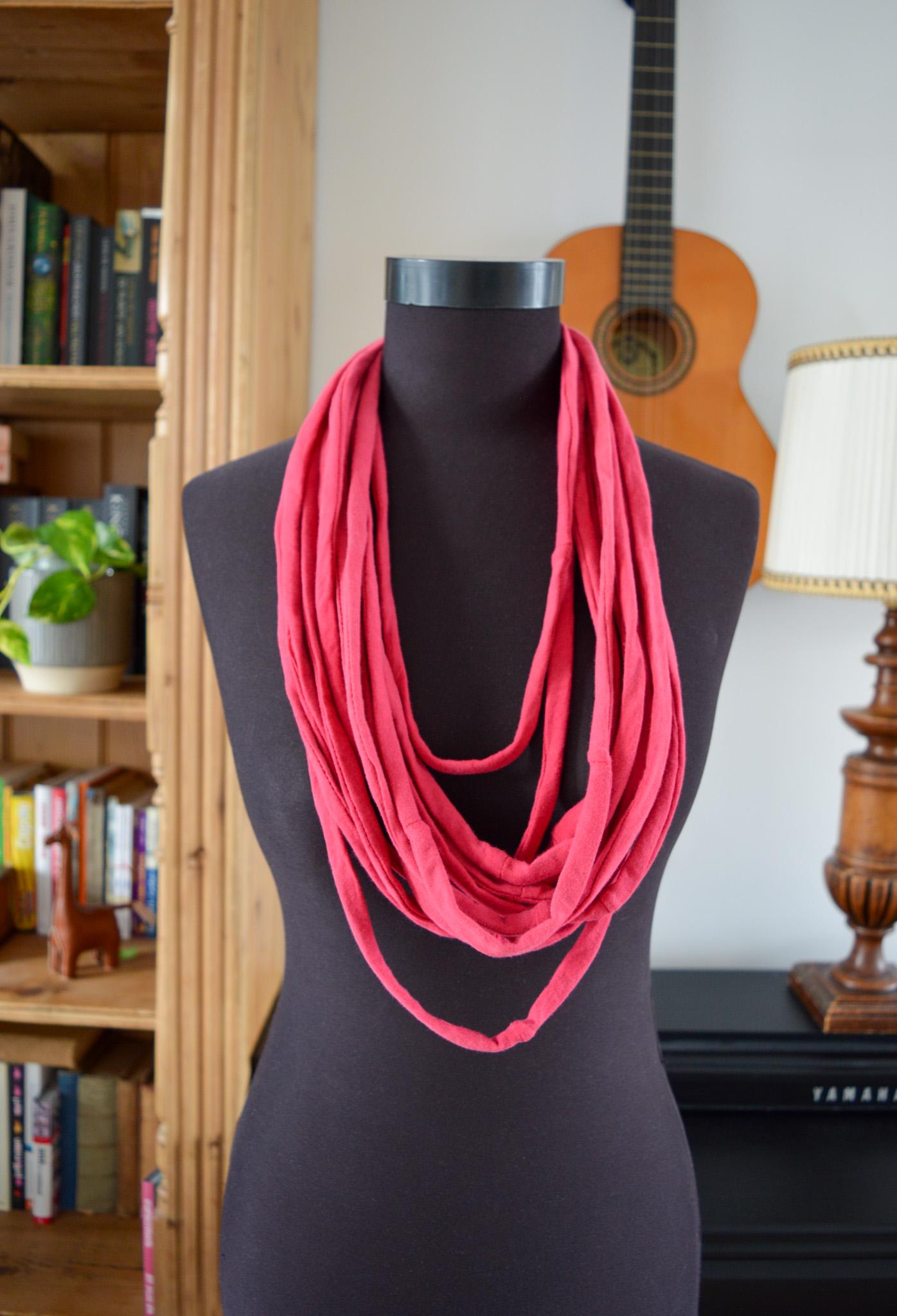 Halsschmuck Halstuch Pink Loop-Schal Schlauchschal Unikat Ooak Halsschmuck Halstuch Pink Loop-Schal Schlauchschal Unikat Ooak von Boldpeach