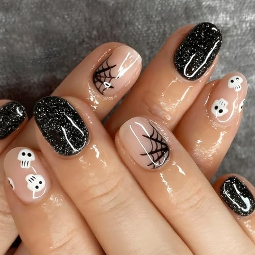 24 Stück Halloween Künstliche Nägel zum Aufkleben Kurze, French Kunstnägel Fake Nails mit Spinnennetz Designs, Niedlicher Totenkopf Falsche Nägel Acryl Full Cover Press on Nails für Frauen von BoloShine