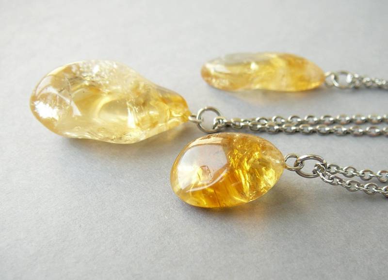 Citrin Halskette Roh Cetrine Kristall Anhänger Für Frauen November Birthstone Halsketten Geschenk Skorpion Männer Gelb Stein von BonBonStones