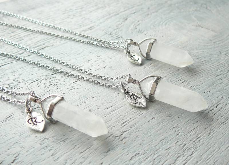 Klare Quarz Halskette Kristall Anhänger Silber Erste Geschenk Für Frauen Personalisierte Edelstein Crystal Point von BonBonStones