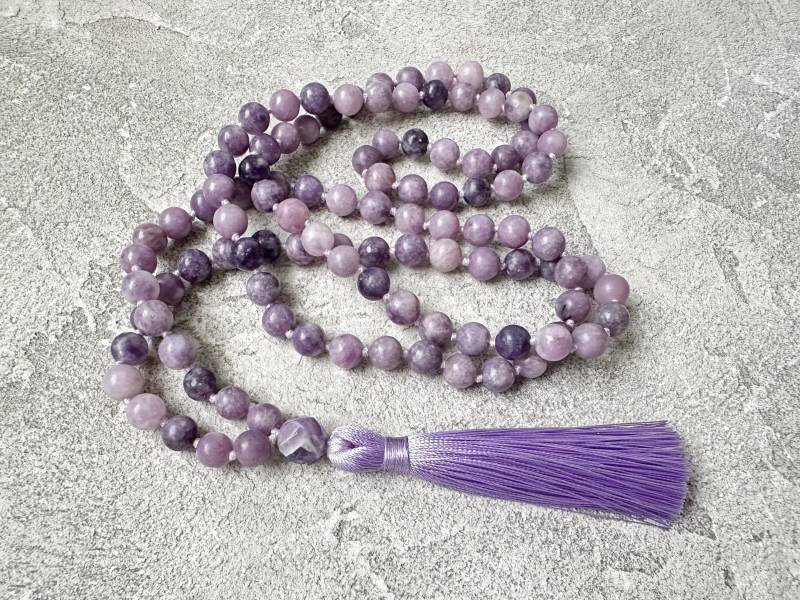 Mala Kette 108 Lepidolith Yoga Perlen Schmuck Für Frauen Handgeknüpfte Lange Heilperlenkette von BonBonStones