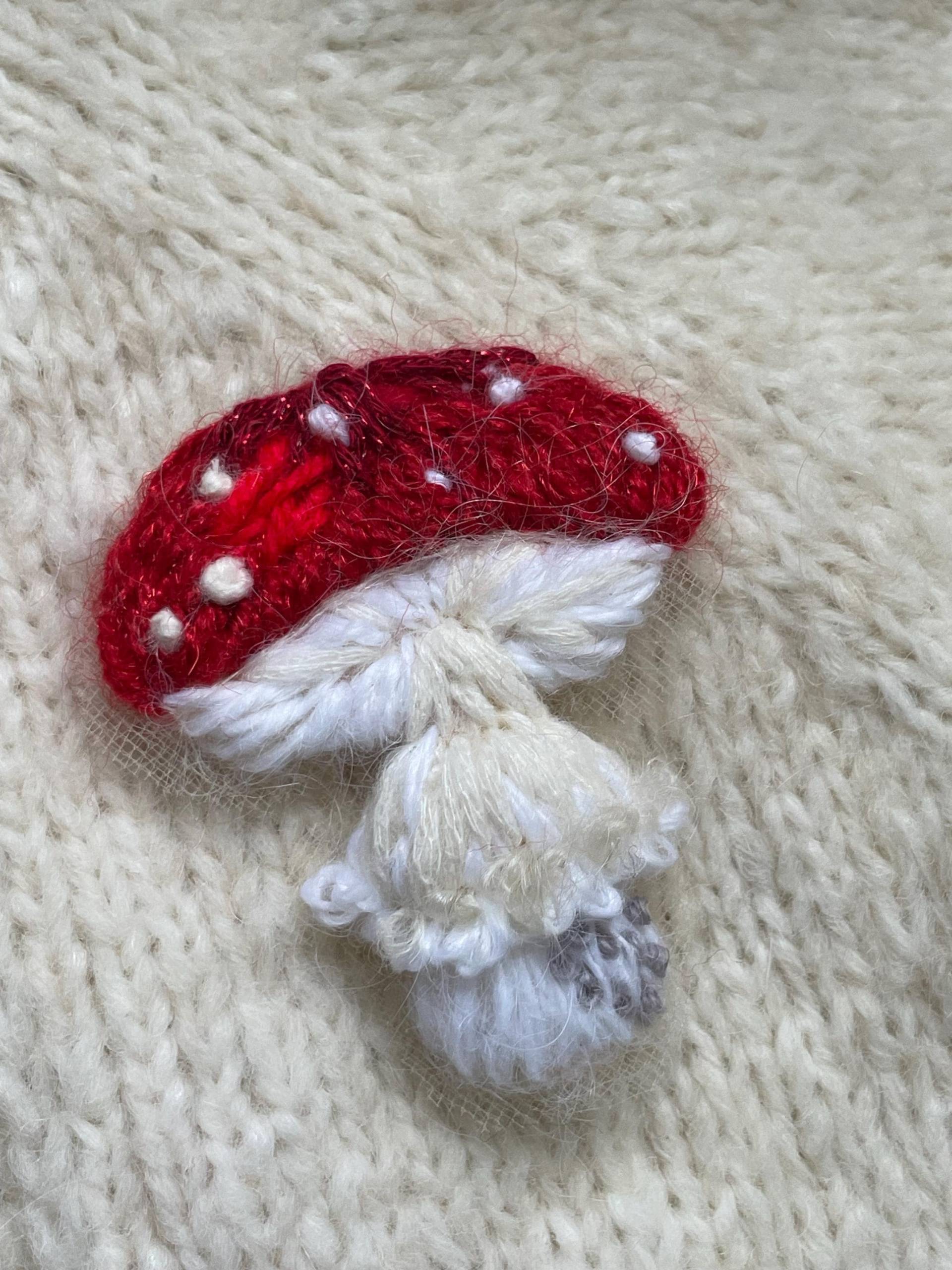 Handgefertigter Pilz Aufnäher Aus Wolle - Einzigartige Textile Amanita Applikation Handgefertigter Pilz Aufnäher Aus Wolle - Einzigartige Textile Amanita Applikation von BonBonnetStore