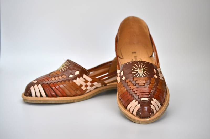 Leather Shoes Handmade From Mexico - Women's Slippers Leather Shoes Handmade From Mexico - Women's Slippers von Bonanzaa