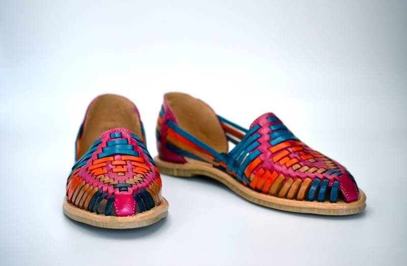 Mexican Handmade Leather Shoes - Women's Slippers Mexican Handmade Leather Shoes - Women's Slippers von Bonanzaa
