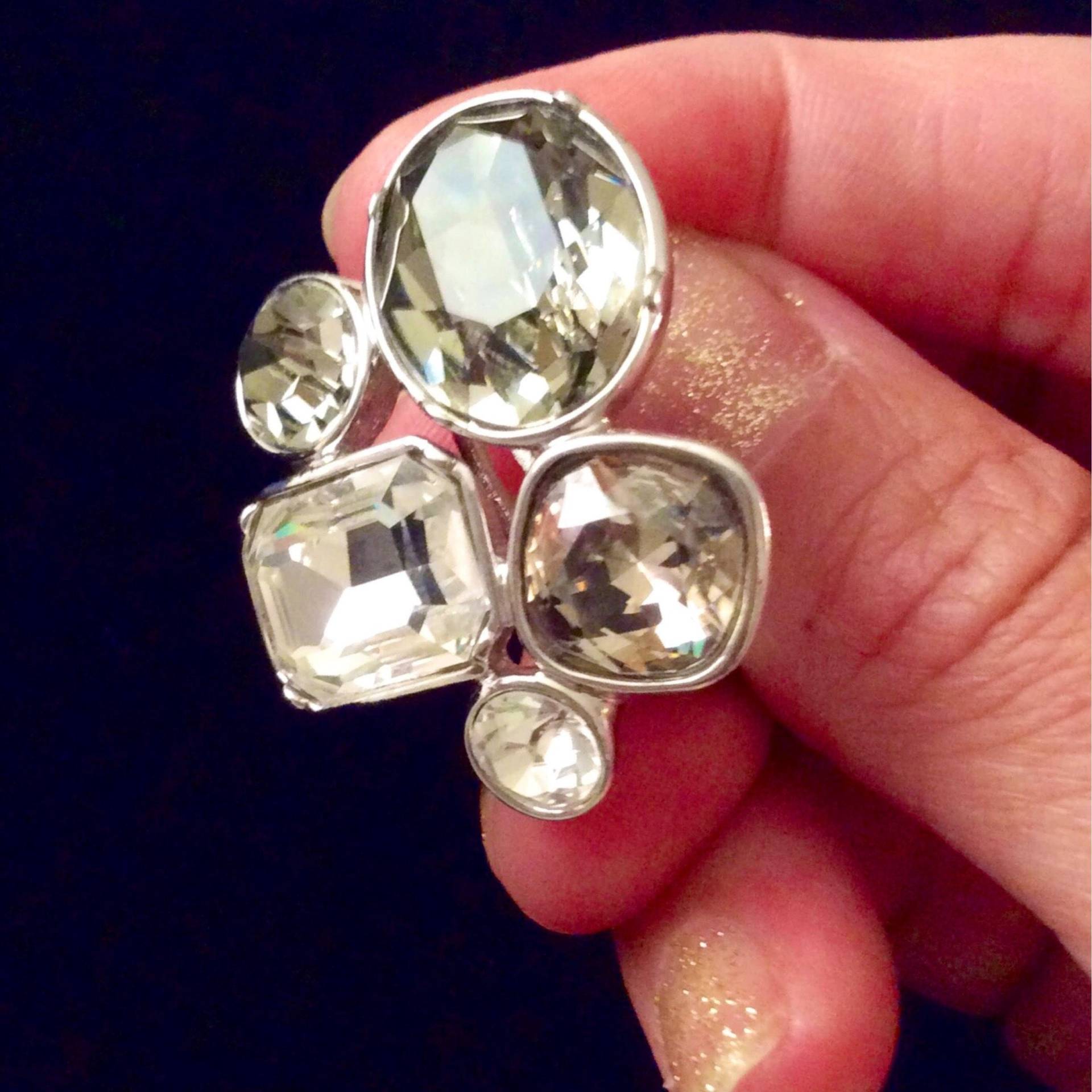 Facettierter Weißer Quarz Und Rauchquarz Statement Ring in Vernickeltem Sterlingsilber Facettierter Weißer Quarz Und Rauchquarz Statement Ring in Vernickeltem Sterlingsilber von BonfyreVintage