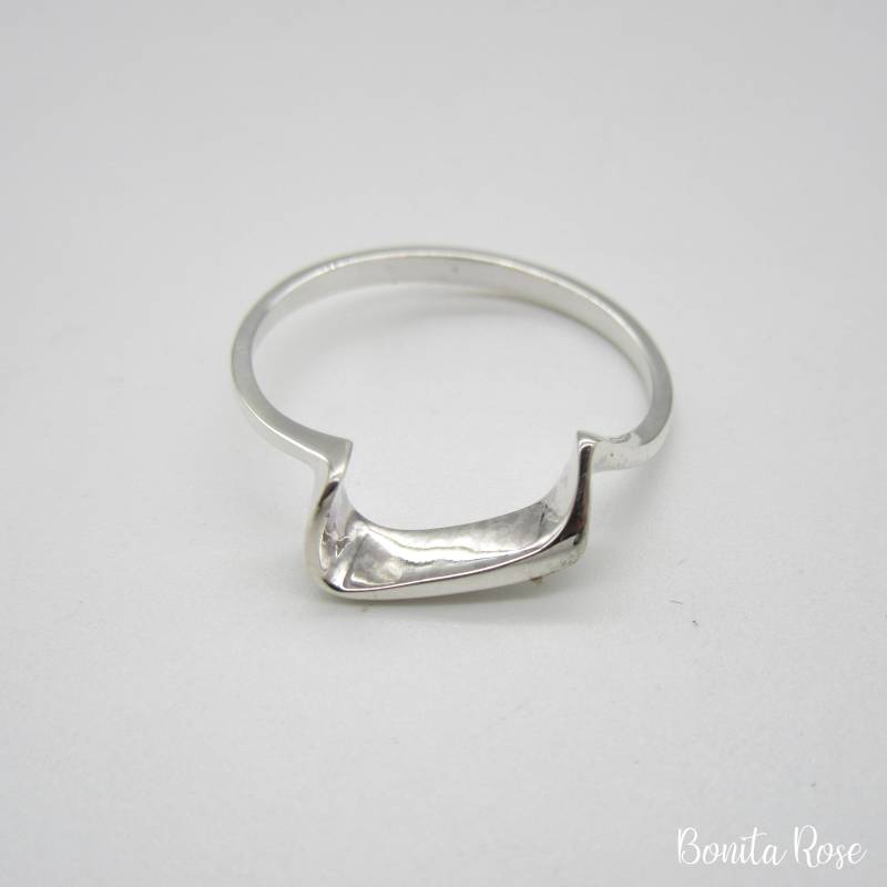 Bogen Ring - Silber Schlichter Silberring -Geschenk Ring-Gebogener -Gebogener -Gebogenes Bandring Silberband von BonitaRoseJewelry