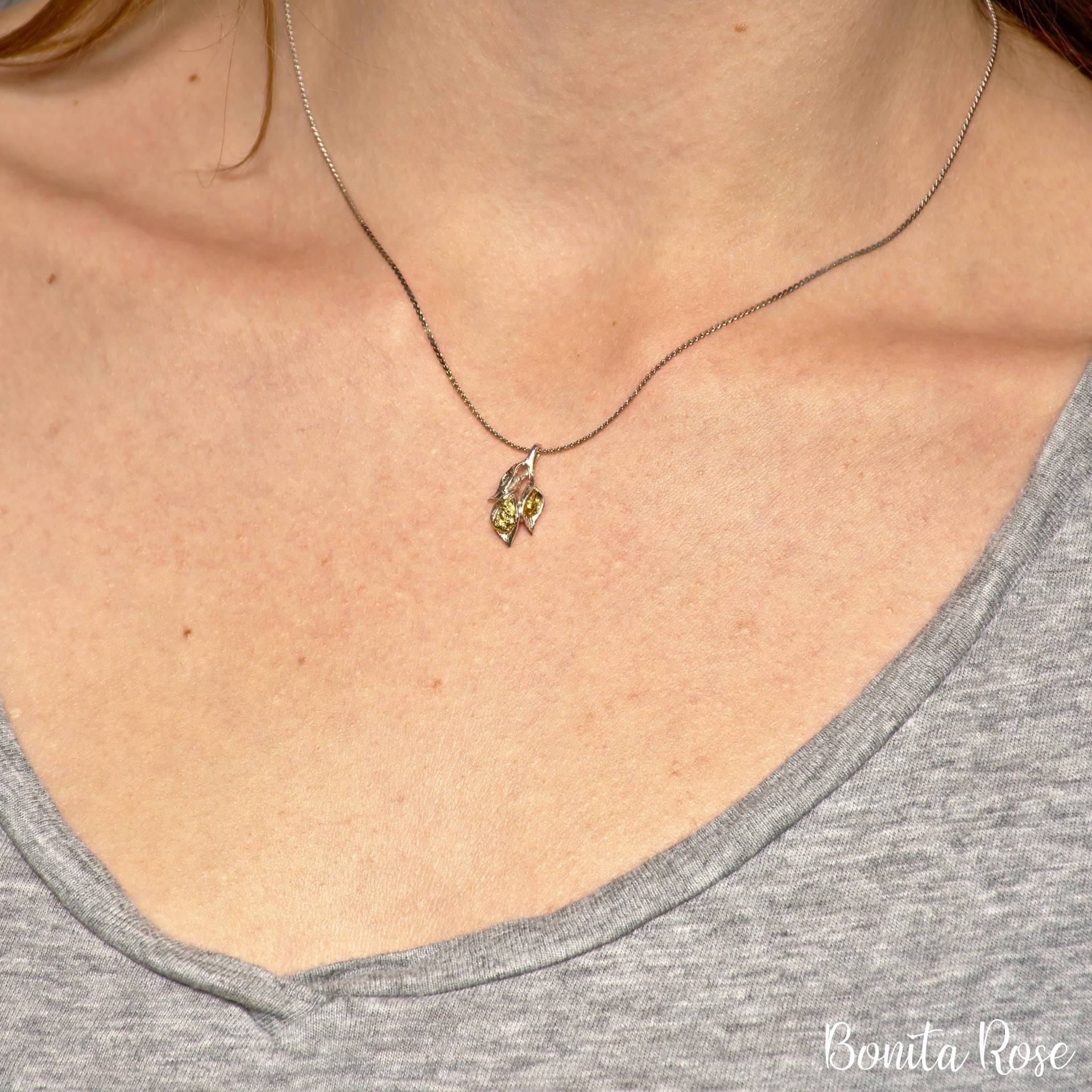 Calla Lilie Anhänger - Schmuck Silber Geschenke Halskette von BonitaRoseJewelry