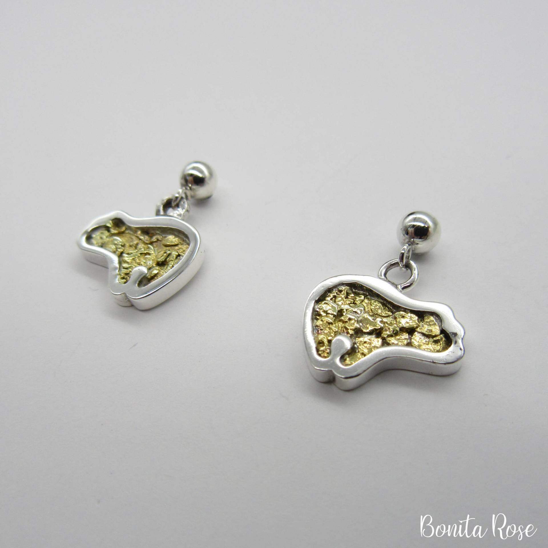 Kleine Bär Ohrringe - Natürlicher Goldnugget Bären Nuggets Inlay Nugget von BonitaRoseJewelry