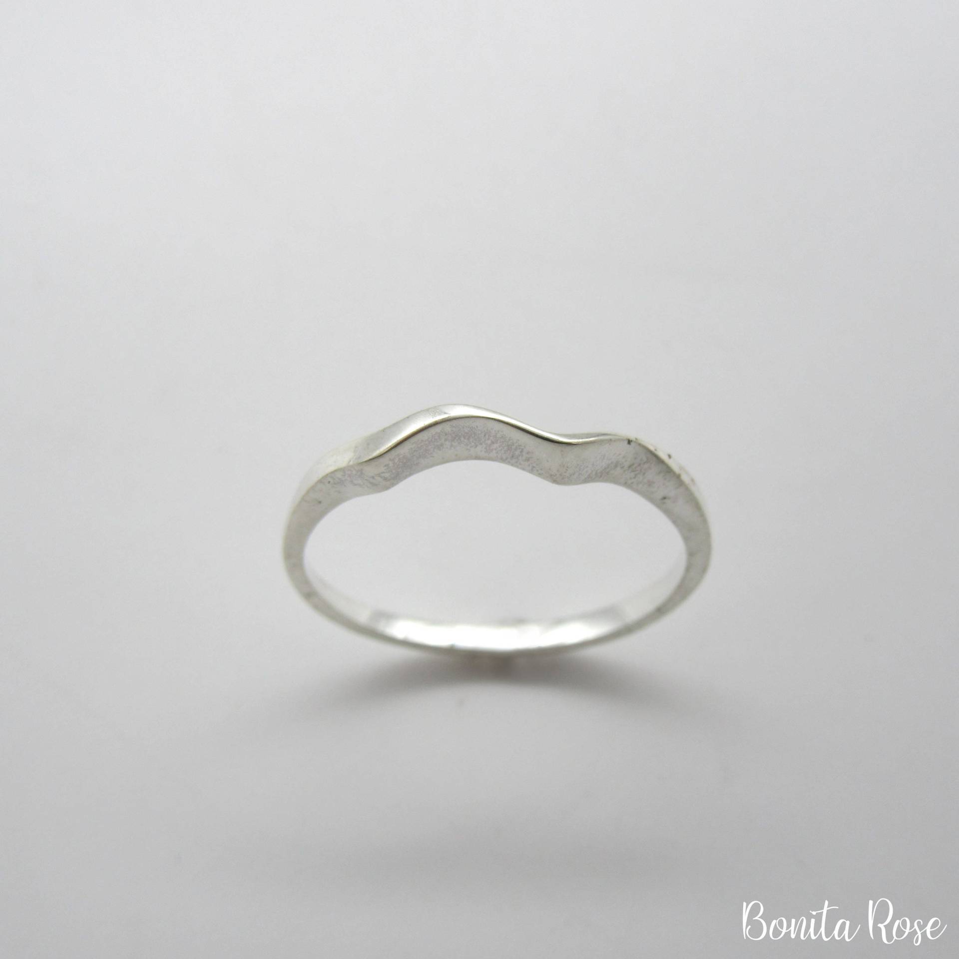 Minimal & Modern Kollektion, Ripple Ring, Stapelring, Ring Silber, Dünnes Band, Minimal von BonitaRoseJewelry