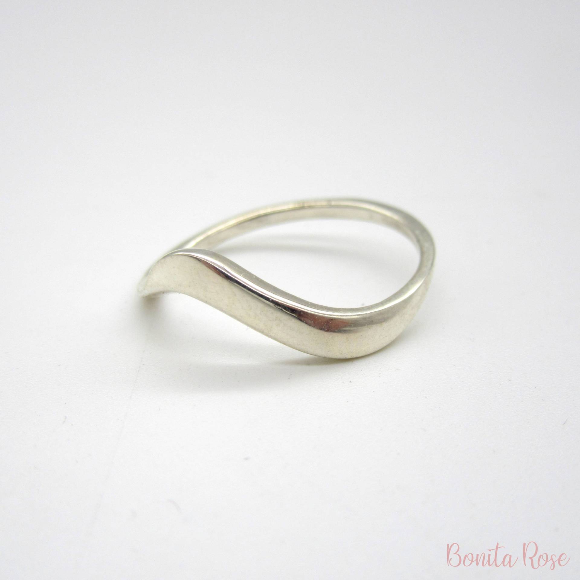 Minimale Und Moderne Sammlung, Silber Wellenring, Gewelltes Band, Kurvige Ring, Silberring, Wellenring von BonitaRoseJewelry