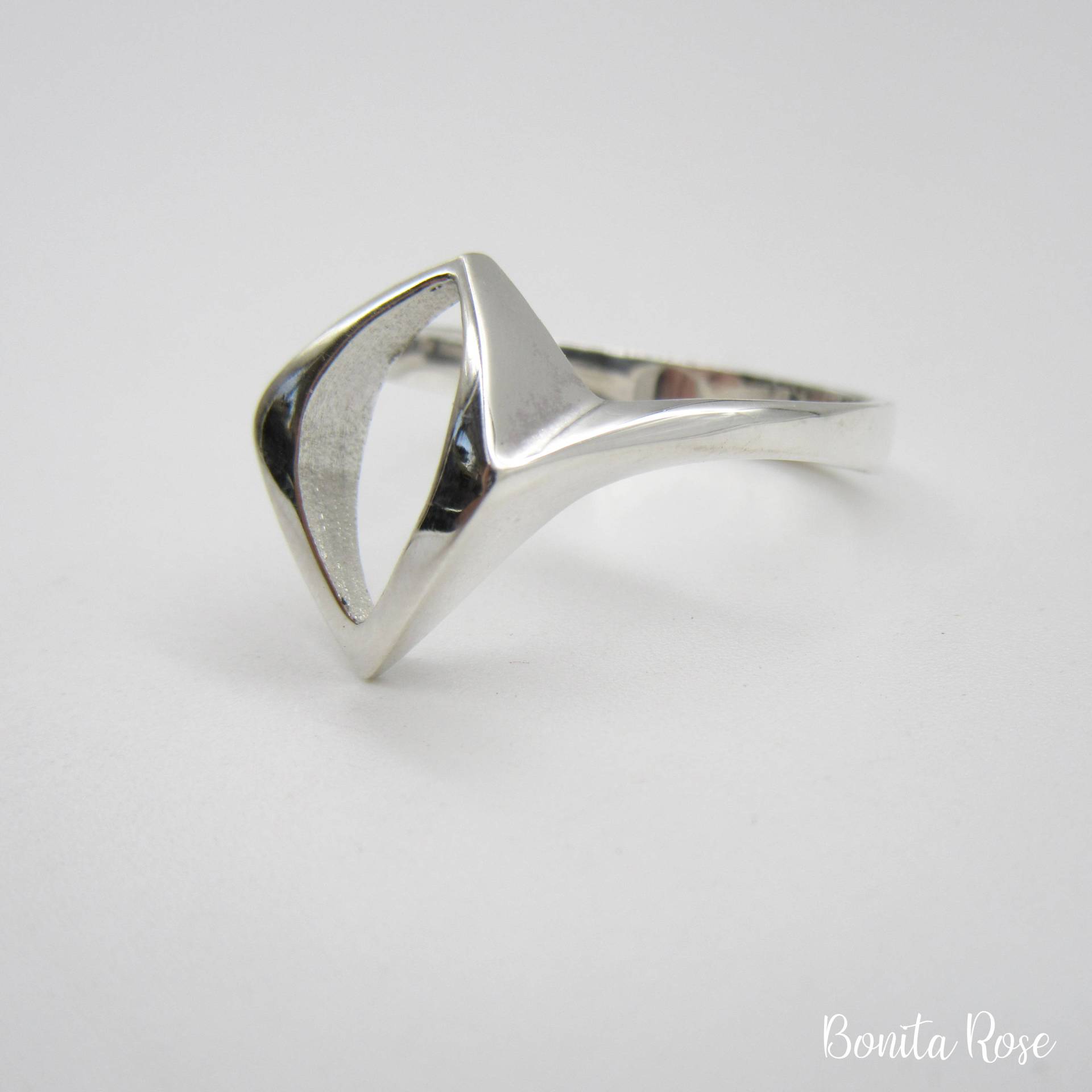 Minimale Und Moderne Sammlung, Stacker Ring, Kite Silber Einfache Drachen Schmuck von BonitaRoseJewelry