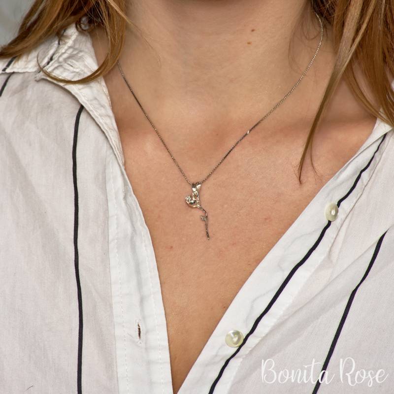 Rose Anhänger - Halskette Silber Petite Blume Sterling von BonitaRoseJewelry