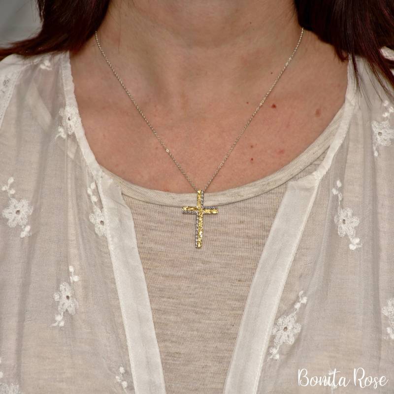 sterling Silber Seil Kreuz Mit Gold Nuggets Anhänger von BonitaRoseJewelry