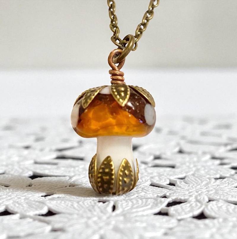 Pilz Halskette, Wald Fee Anhänger, Cottagecore Hippie Halskette von BonnieBuds