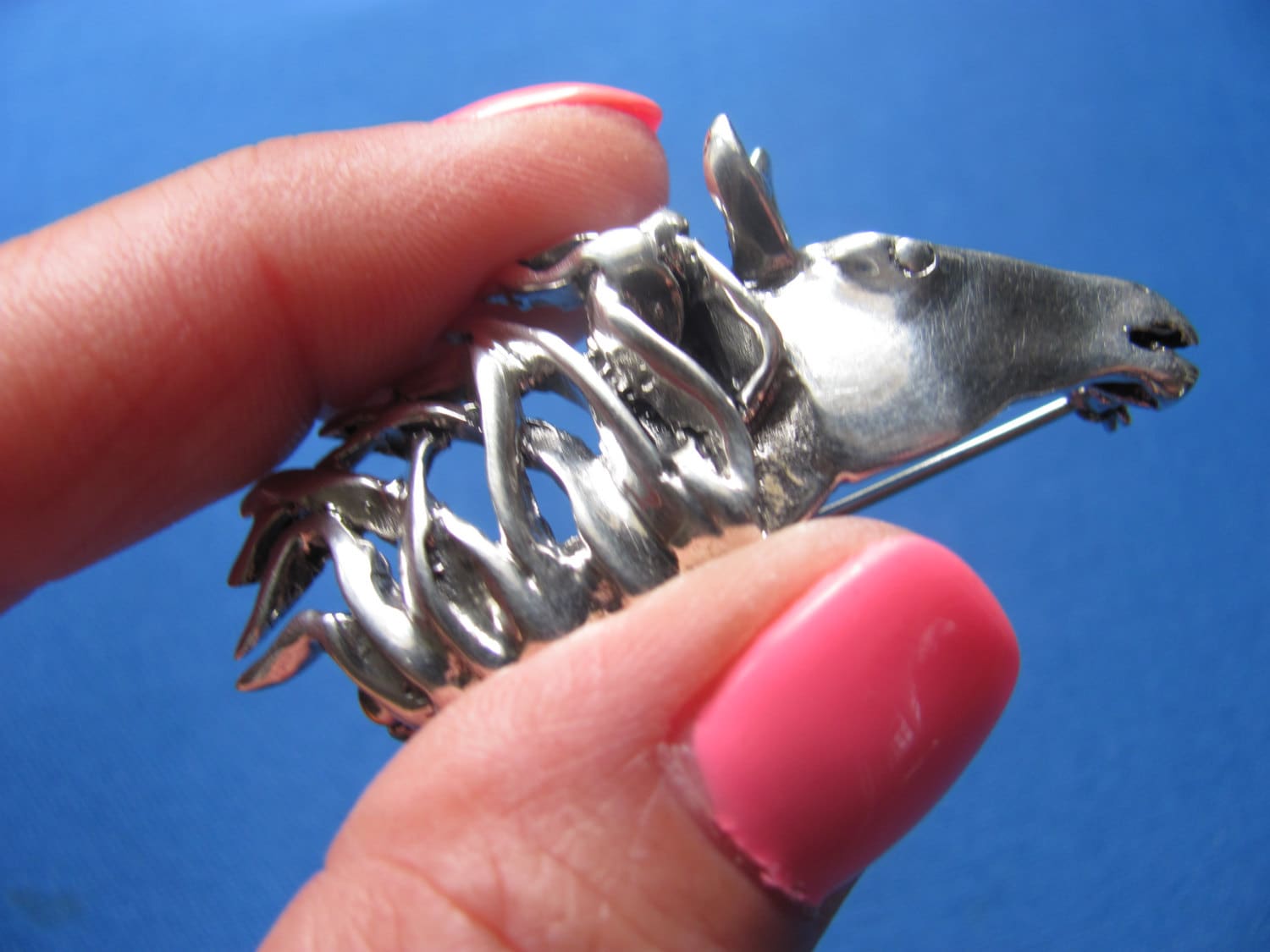 Vintage Sterling Silber Handgemacht Geschmolzene Pferdekopf Brosche Anstecknadel Unikat Design Schönes Stück Vintage Sterling Silber Handgemacht Geschmolzene Pferdekopf Brosche Anstecknadel Unikat Design Schönes Stück von BonniesGreatFinds