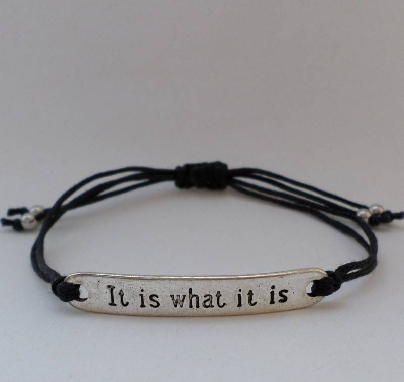 Armband "It Is What It Is" - Baumwollarmband Verschiedene Farben von BonniesKreativwerk