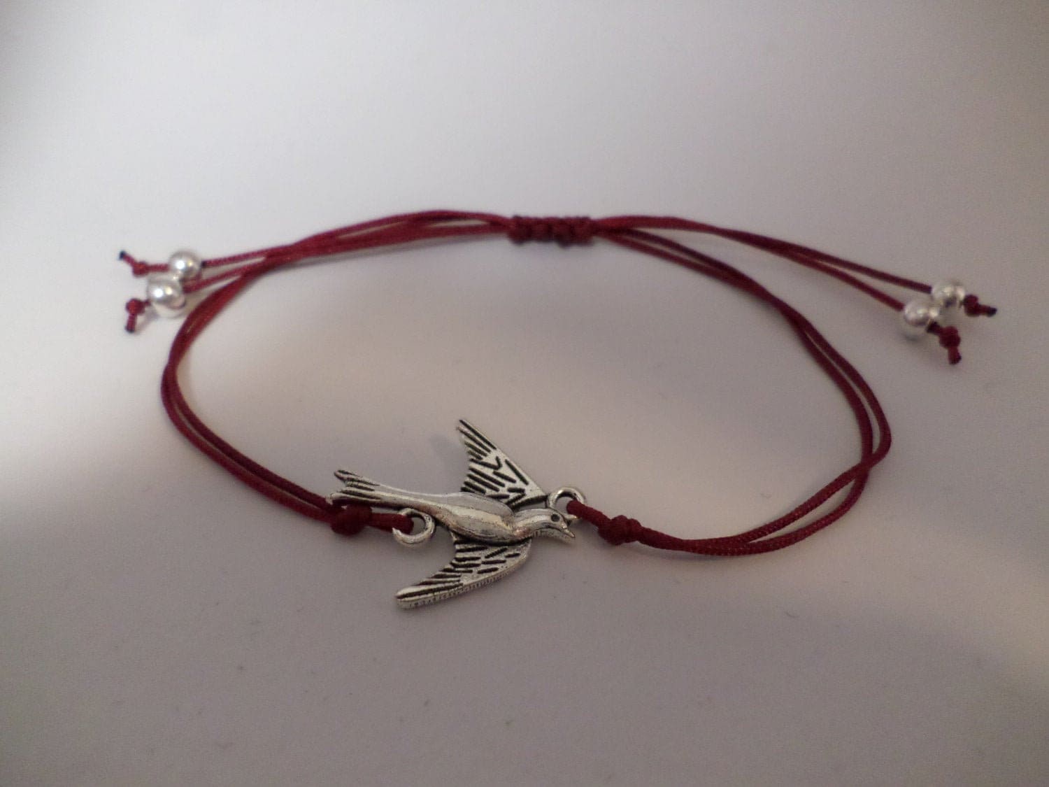 Armband Schwalbe - Antik Silber- Verschiedene Bandfarben von BonniesKreativwerk