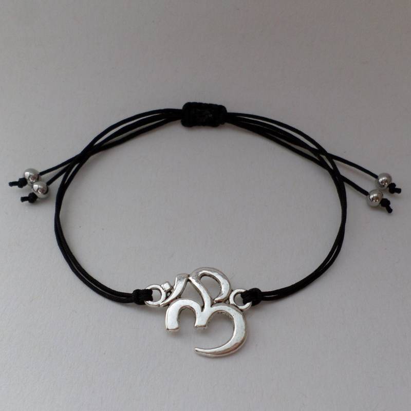 Om Armband - Meditation Antiksilber Verschiedene Bandfarben von BonniesKreativwerk