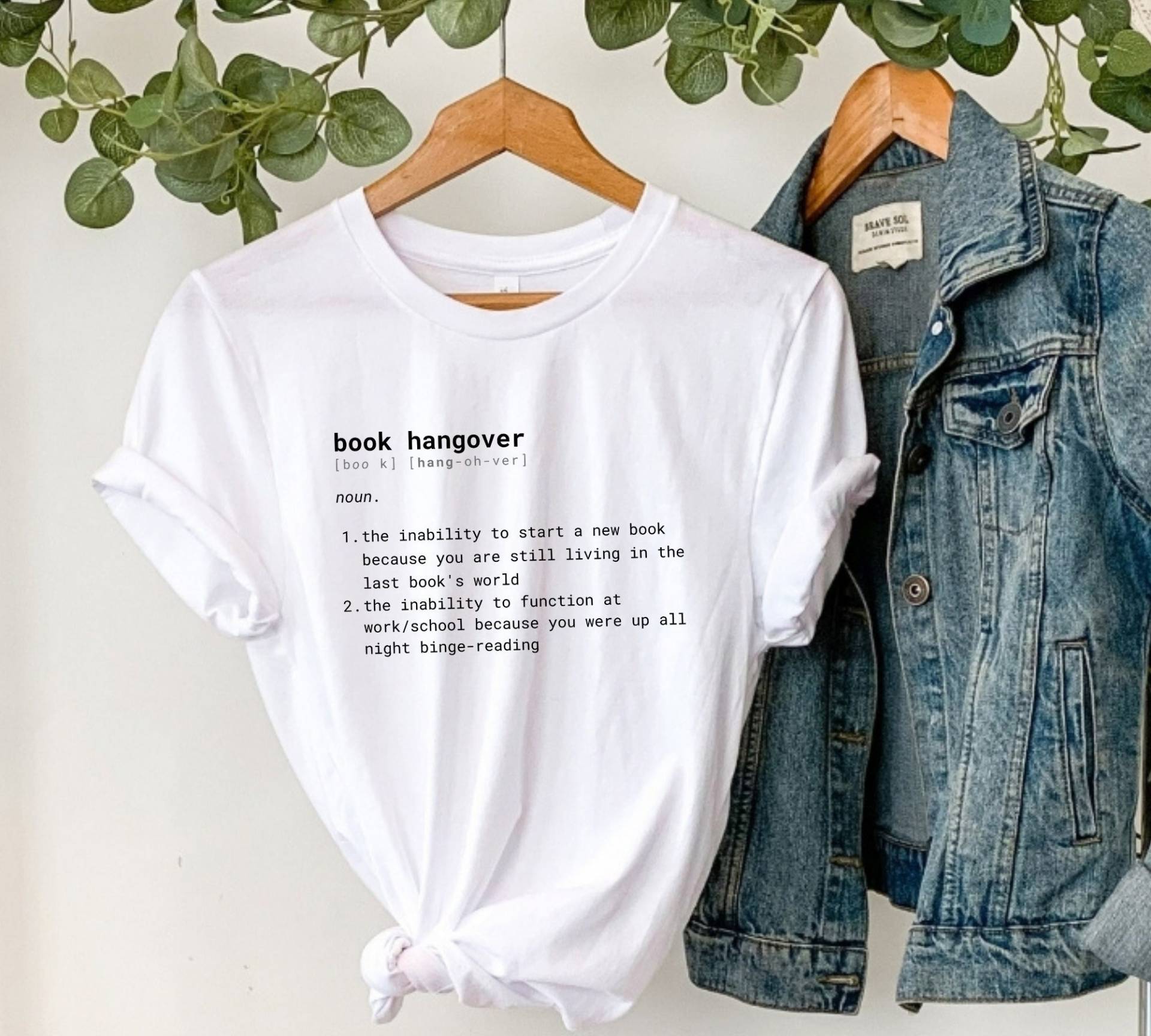 Buch Hangover Damen T-Shirt, Buchliebhaber T-Shirt Für Frauen, Bücherwurm Shirts, Geschenke Sie, T-Shirts von BookishandBaddie