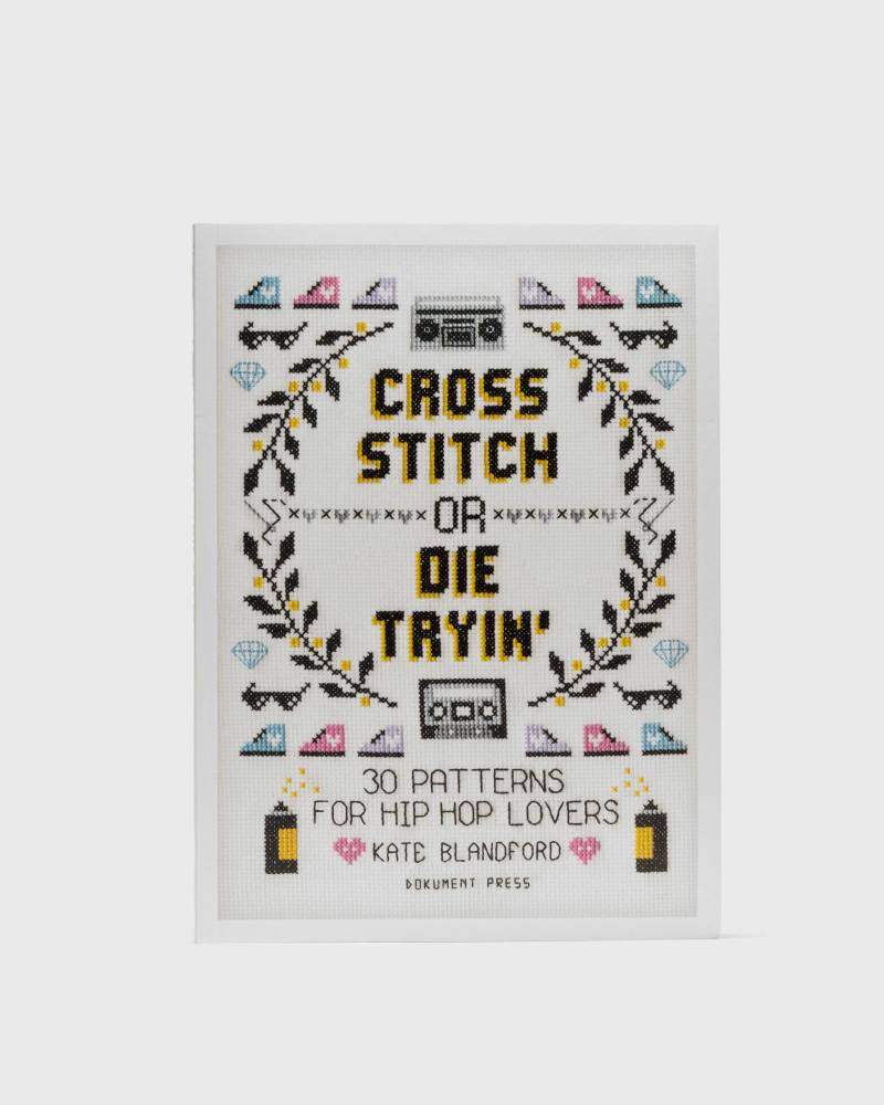 Books "Cross Stitch or Die Tryin'" by Kate Blandford men Music & Movies multi in Größe:ONE SIZE von Books