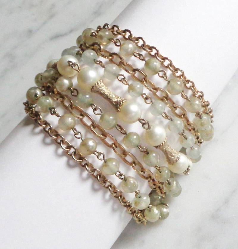 9 Strang Armband Vintage 18 cm Gold Ton Faux Perle & Kette von BooksShop