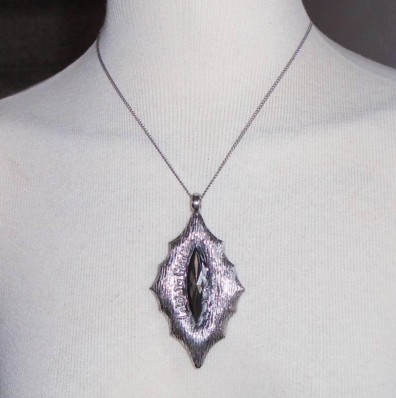 Berühmtheit Edelsteine Hämatit Silberfarbenen Metall Halskette Anhänger, Jahrgang von BooksShop