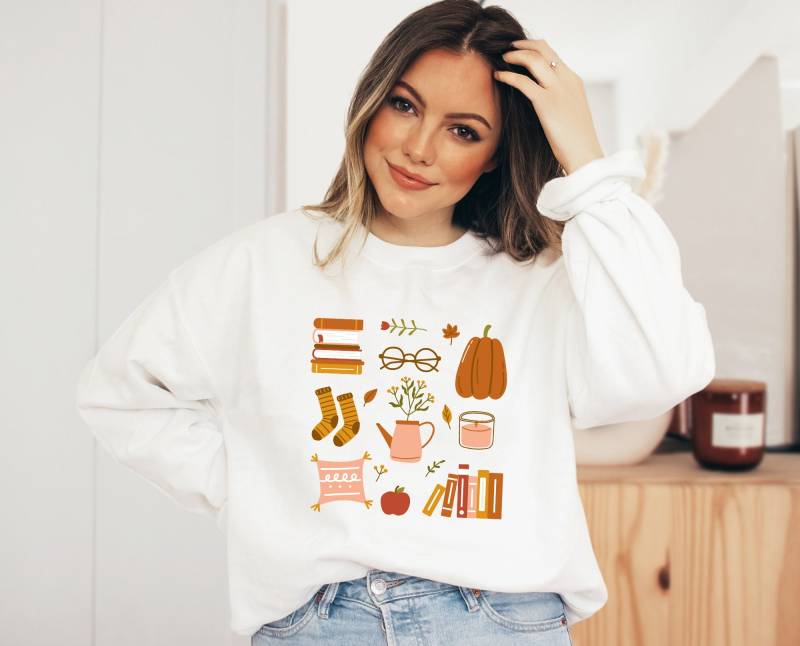 Herbst Pullover - Autumn Essentials Sweater Boho Kleidung Clothing Cute Fall Sweatshirt Cottagecore-style von BooksandBotany