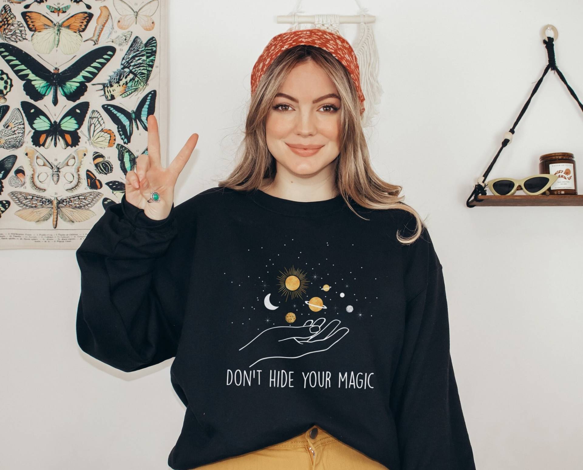 Pullover Stars & Witch - Don't Hide Your Magic Sweater Boho Kleidung Inspirational Clothing Motivational Sweatshirt Cottagecorestyle Pullover Stars & Witch - Don't Hide Your Magic Sweater Boho Kleidung Inspirational Clothing Motivational Sweatshirt Cottagecorestyle von BooksandBotany