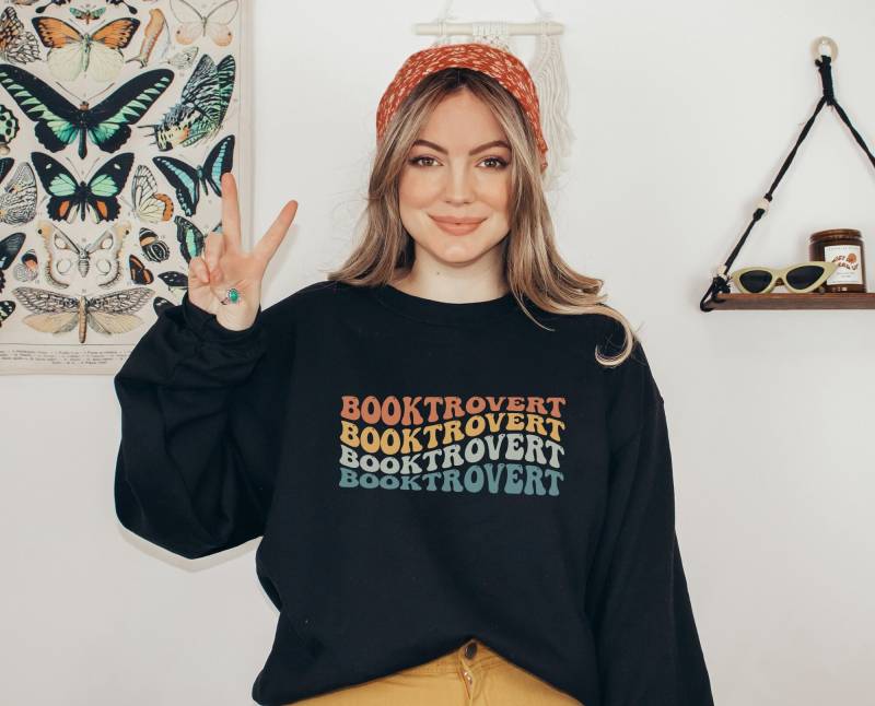 Sweatshirt Buch Autumn Booklover Gift - Baum Herbst Pullover Boho Kleidung Buch-Sweatshirt Cottagecore/Lesen Sweater von BooksandBotany