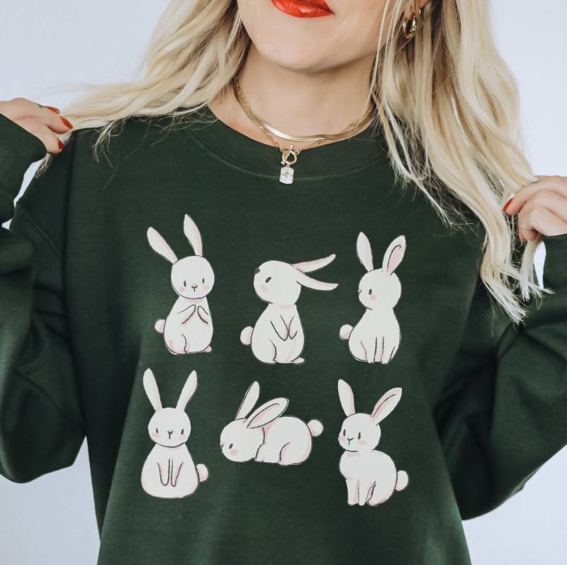 Sweatshirt Hase Kaninchen Süß - Spring Pullover Cottagecore Easter Bunny Sweater Osterhase Mystical Moon Clothes von BooksandBotany