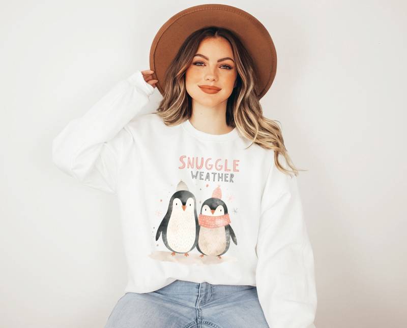 Sweatshirt Pinguin Weihnachten Sweater Weather Paar - Winter Pullover Boho Kleidung Weihnachtssweatshirt Cottagecore/Snuggle von BooksandBotany