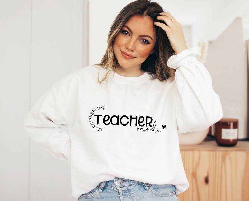 Teacher Mode Lehrer Shirt - Geschenk Lehrerin Student Von Klasse Abschiedsgeschenk Outfit von wodieLIEBElebt