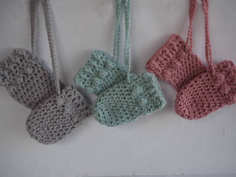 Gehäkelte Babyhandschuhe, Babybobblehandschuhe, Kratzhandschuhe, Unisex Handschuhe, Neue Babyhandschuhe von Bootilicious