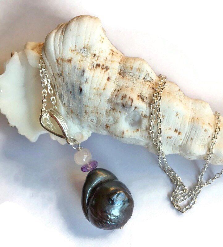 Barock Perlen Anhänger von BorealisJewellery