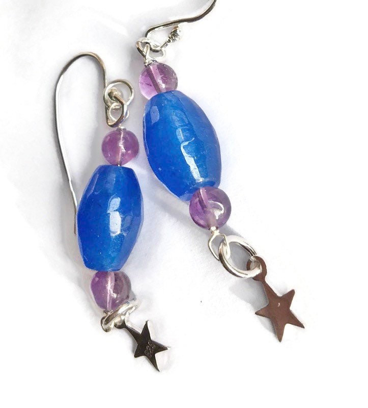 Blaue Quarzohrringe Mit Silbernen Sternchen von BorealisJewellery