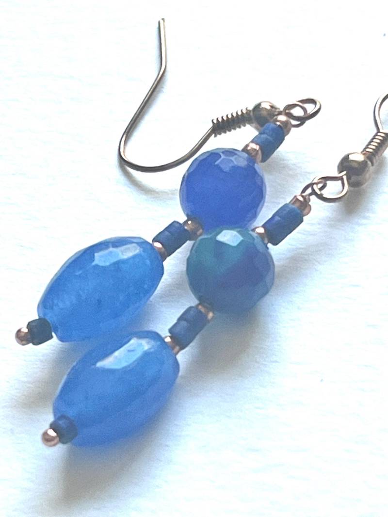 Blauquarz Und Lapislazuli Ohrringe von BorealisJewellery