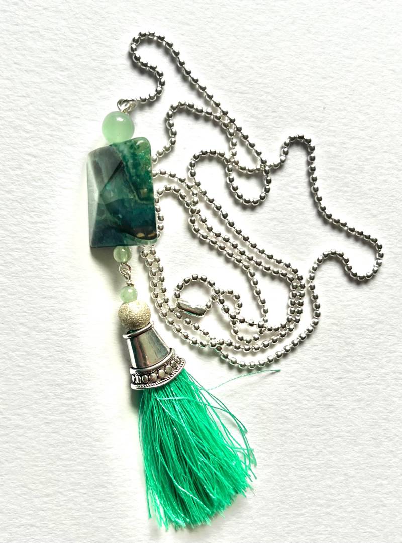 Grüner Achat Quaste Anhänger von BorealisJewellery