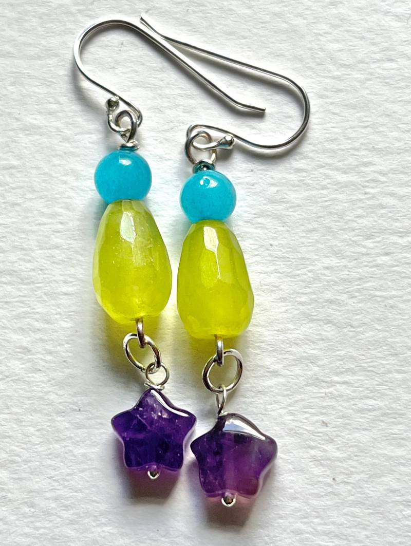 Limettengrüne Quarz Stern Ohrringe von BorealisJewellery