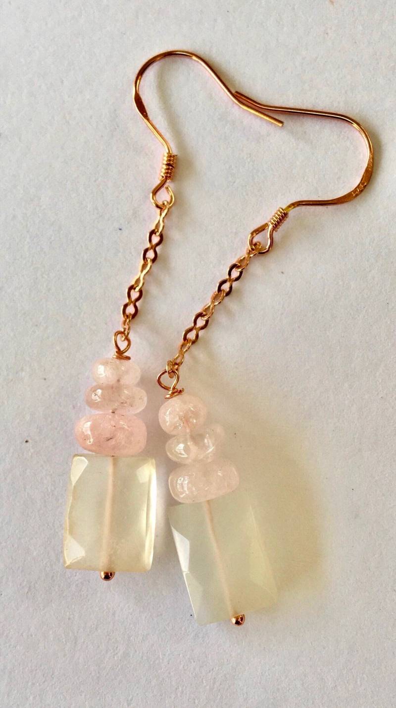 Mondstein Und Morganit Ohrringe von BorealisJewellery