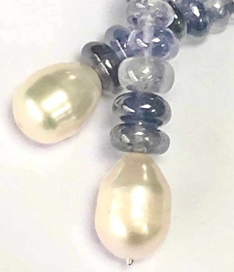 Ohrringe Aus Iolith Und Perle von BorealisJewellery