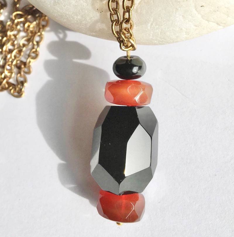 Onyx Und Karneol Anhänger von BorealisJewellery