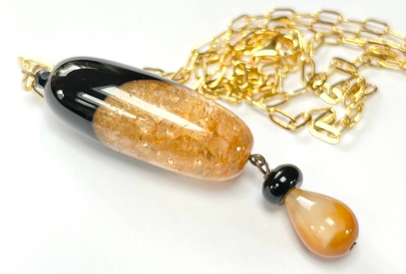 Orange Und Schwarzer Anhänger von BorealisJewellery