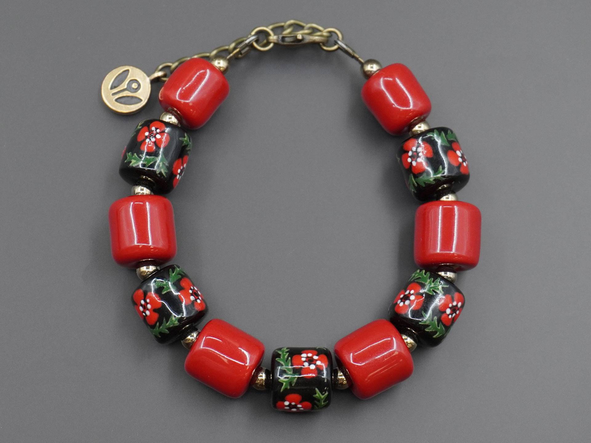 Rot Und Schwarz Armband, Handgemachte Perlen Schmuck Mit Roten Blumen, Einzigartiges Handwerker Statement Accessoire, Keramik Handbemalt Kunst von BoriychukJewelry
