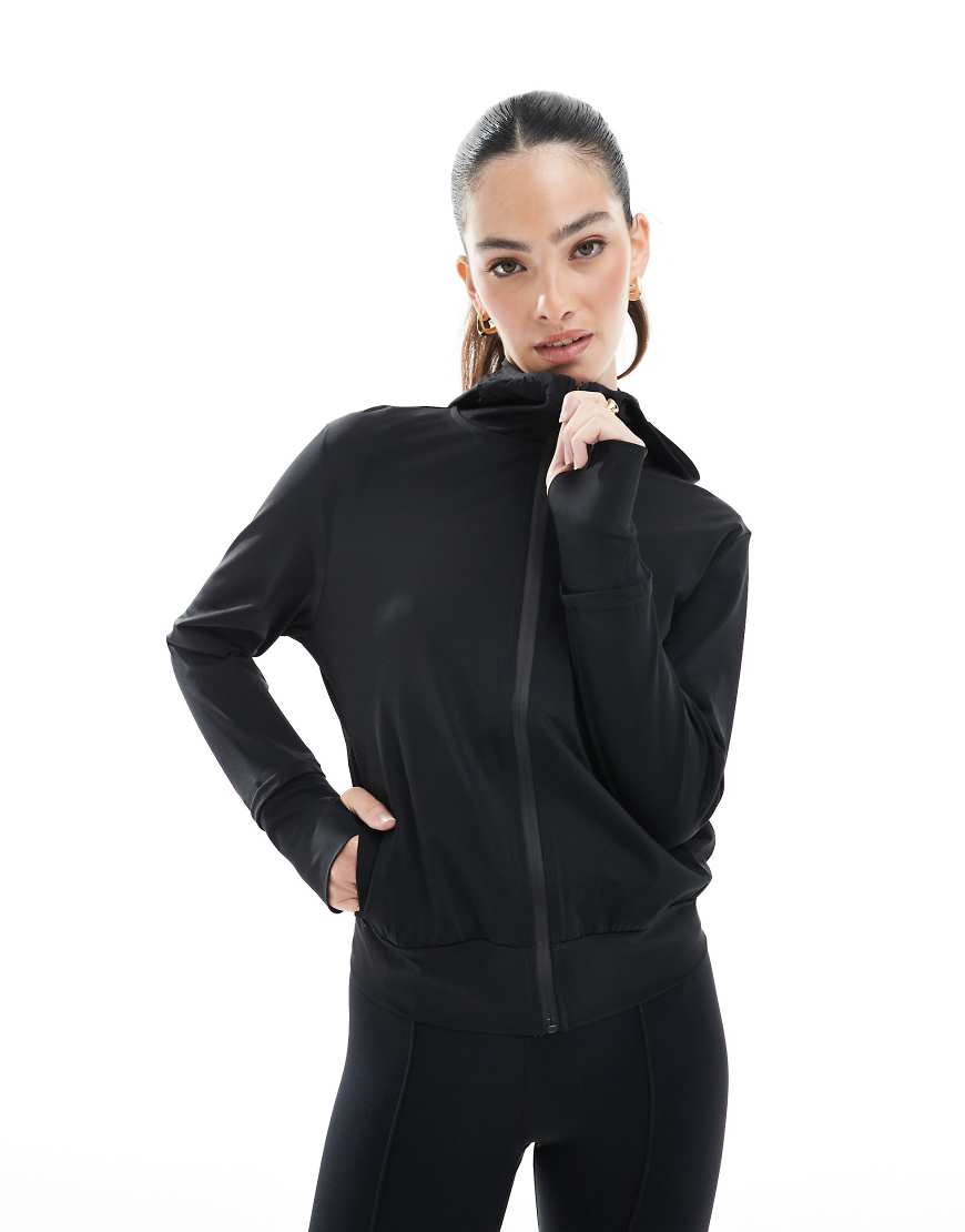 Born Living Yoga - Airla - Leichte Sportjacke in Schwarz mit Kapuze von Born Living Yoga
