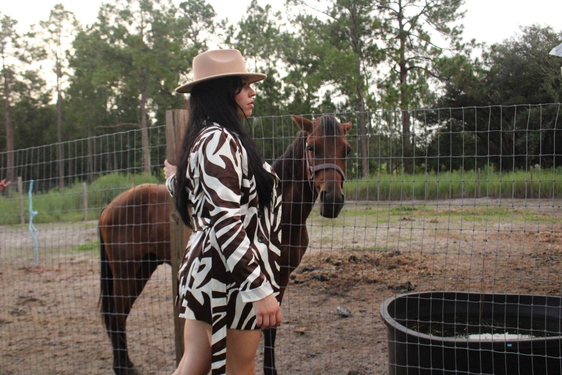 Y2K Zebra Print Trenchcoat Y2K Zebra Print Trenchcoat von BornandRaisedThreads