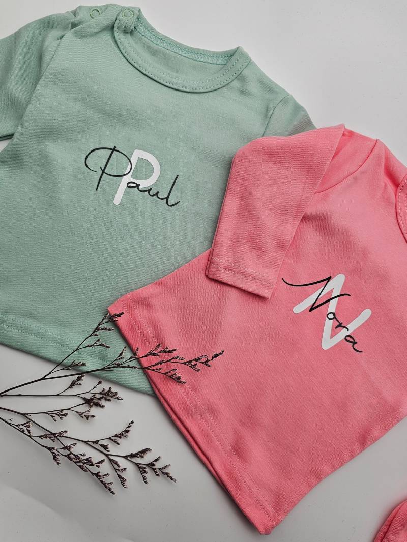 Baby Babypullover Pullover Geschenk Zur Geburt Taufe Oder Babyparty "Personalisiert Mit Namen" von BorntoPlotterWild