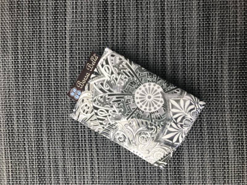 Kreditkartenhalter Für Frauen Rfid Geschützter Stoff Brieftasche Kleine - Grauer Spirograph Kreditkartenhalter Für Frauen Rfid Geschützter Stoff Brieftasche Kleine - Grauer Spirograph von BorsaBella