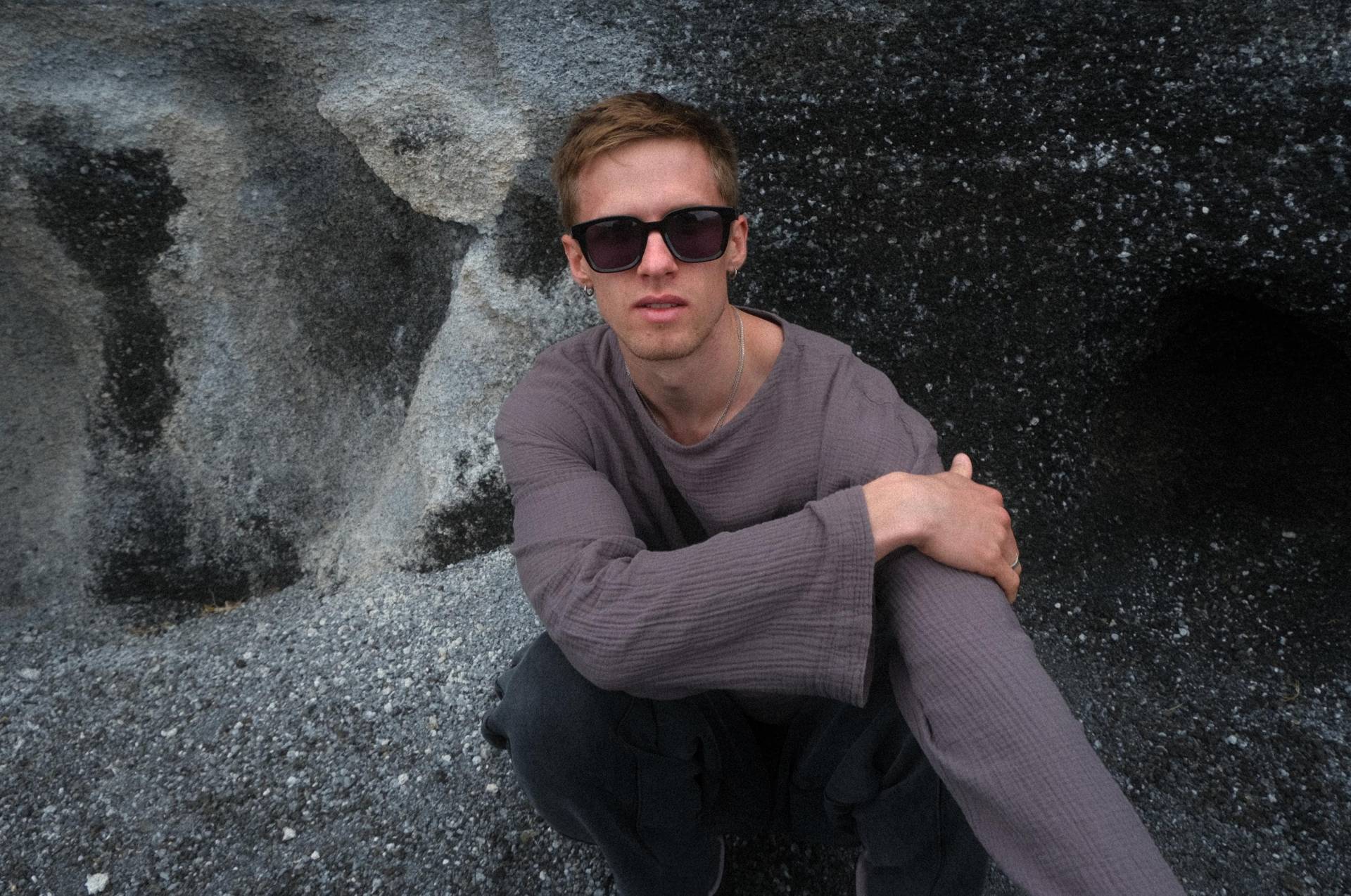 Grauer Baumwolle Langarm, Mousseline Kaftan, Yoga Kleidung, Meditation Musselin Männer Blusen, Loose Fit Bluse, Lange Ärmel von BosakaBerlin