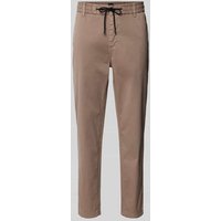 BOSS Orange Tapered Fit Chino mit elastischem Bund in Sand, Größe 102 von Boss Orange